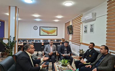 نشست مدیرعامل شرکت نکاچوب و فرماندار میاندورود
